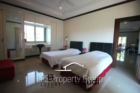 Spacious Holiday Home in Downtown Cha Am For Sale