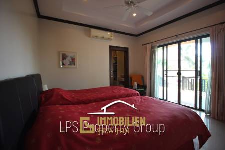 Spacious Holiday Home in Downtown Cha Am For Sale