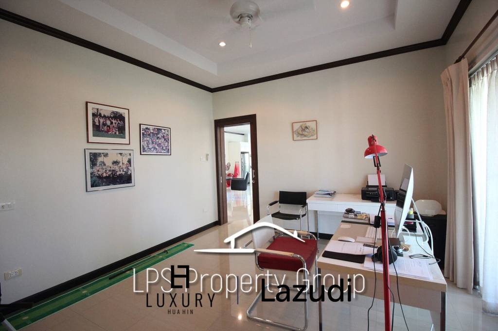 Spacious Holiday Home in Downtown Cha Am For Sale