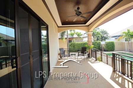 Spacious Holiday Home in Downtown Cha Am For Sale