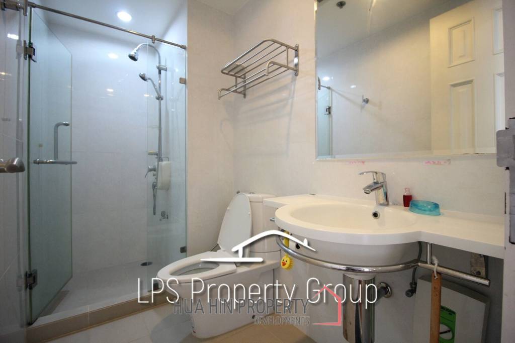 Boathouse : 2 Bedroom Condo with Sea Views