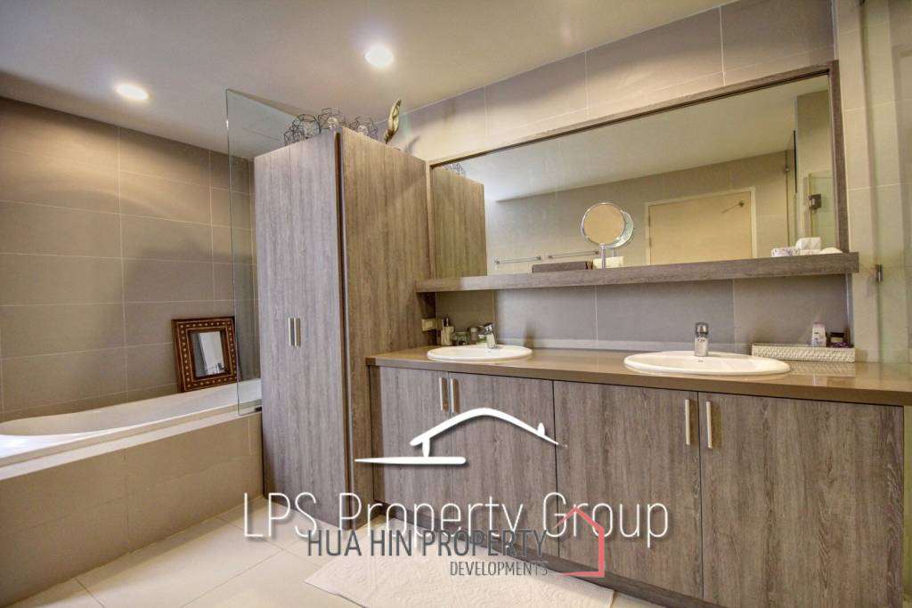 Amazing Beachfront Condo For Sale on Ground Floor