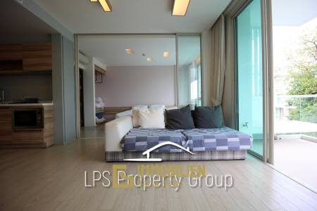 Wan Vayla : 1 Bedroom Pool View Condo