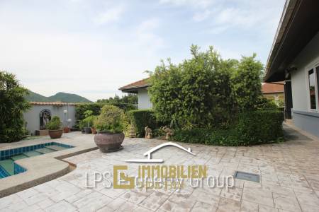 Orchid Palm 2: Hervoragender Zustand 4 Schlafzimmer Pool Villa in der Nähe der Stadt