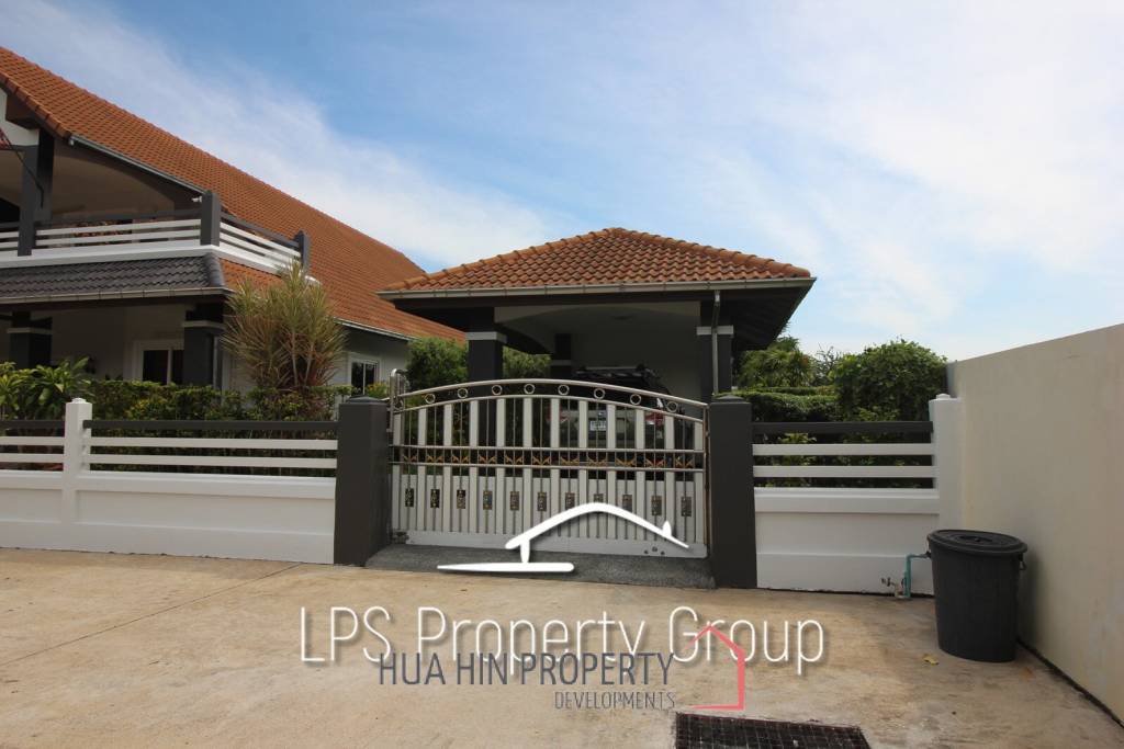 Great Condition 4 Bedroom Pool Villa Close to town