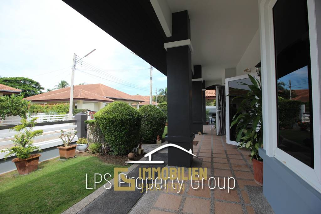 Orchid Palm 2: Hervoragender Zustand 4 Schlafzimmer Pool Villa in der Nähe der Stadt