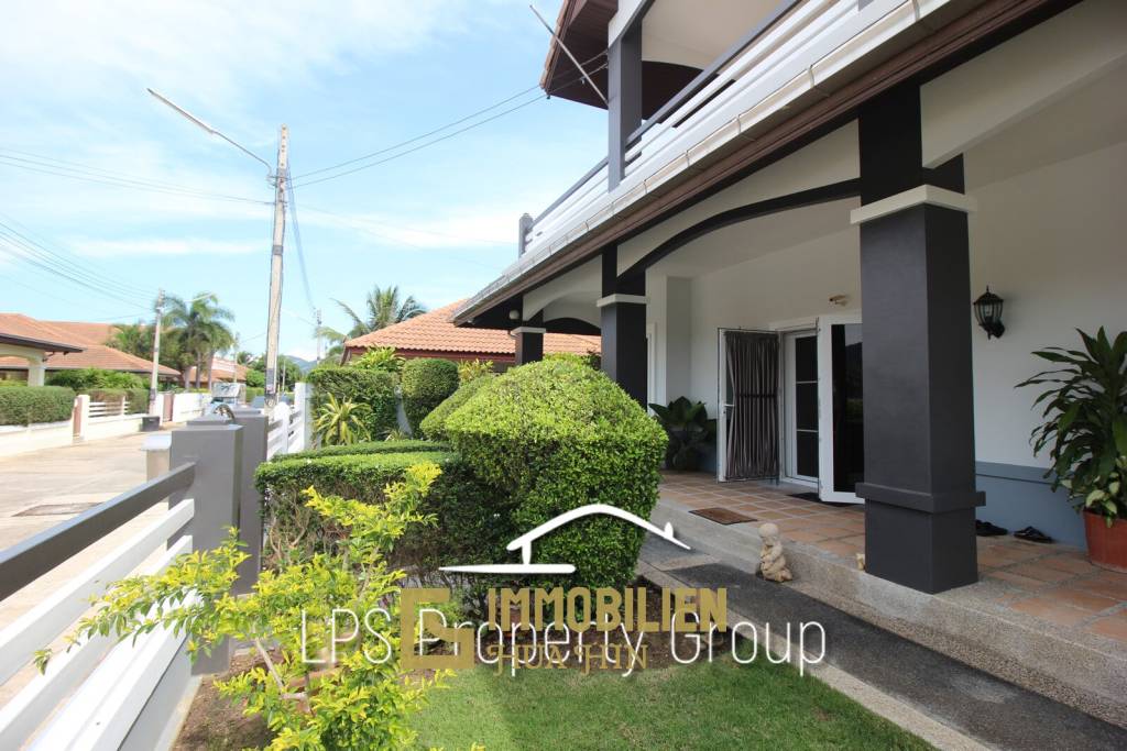 Orchid Palm 2: Hervoragender Zustand 4 Schlafzimmer Pool Villa in der Nähe der Stadt