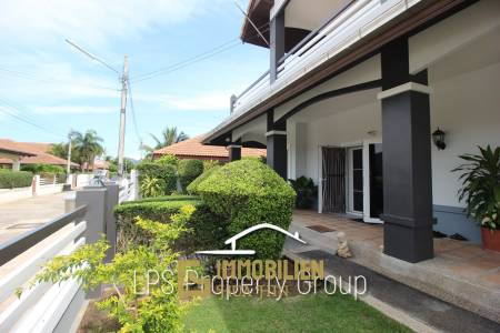 Orchid Palm 2: Hervoragender Zustand 4 Schlafzimmer Pool Villa in der Nähe der Stadt