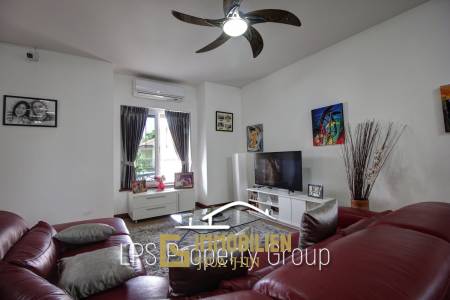 Orchid Palm 2: Hervoragender Zustand 4 Schlafzimmer Pool Villa in der Nähe der Stadt