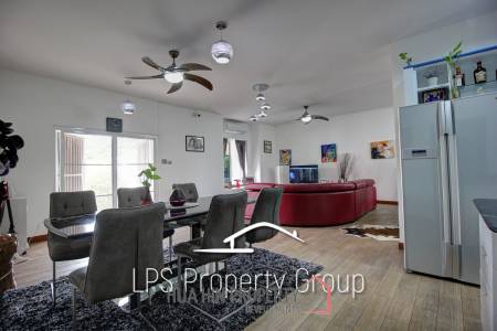 Great Condition 4 Bedroom Pool Villa Close to town