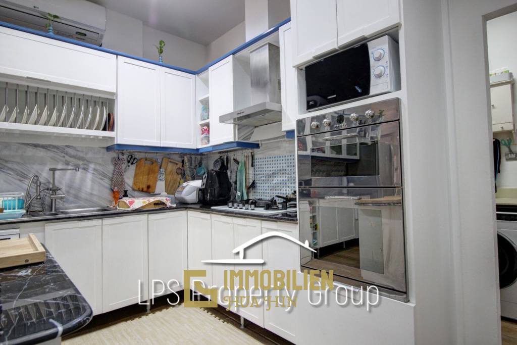 Orchid Palm 2: Hervoragender Zustand 4 Schlafzimmer Pool Villa in der Nähe der Stadt