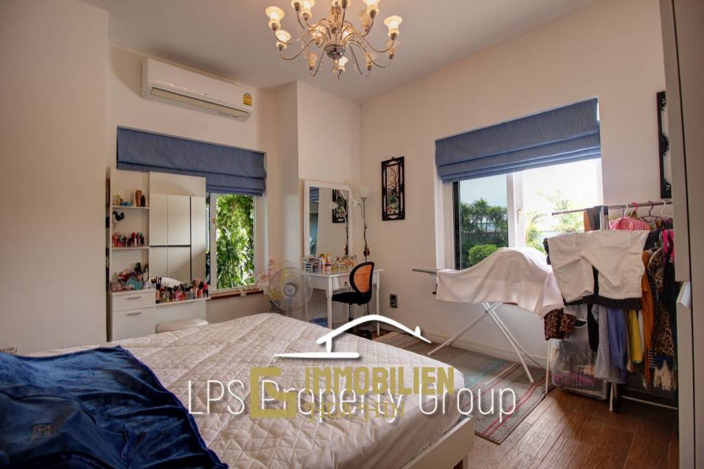Orchid Palm 2: Hervoragender Zustand 4 Schlafzimmer Pool Villa in der Nähe der Stadt