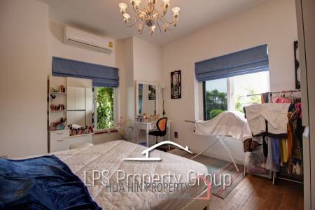 Great Condition 4 Bedroom Pool Villa Close to town