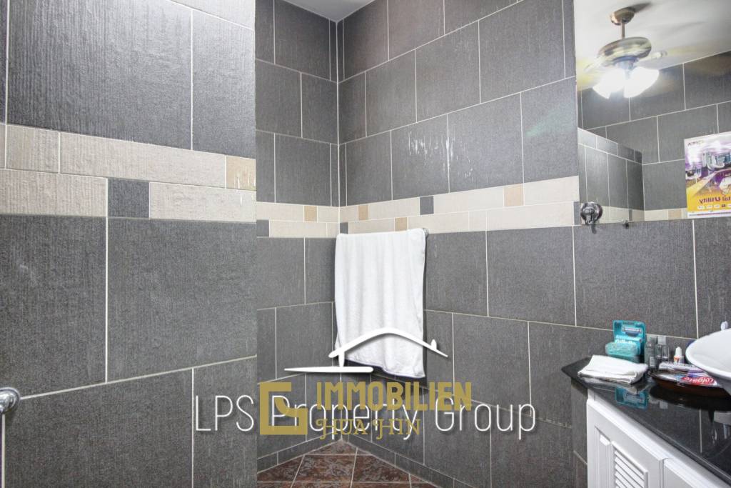 Orchid Palm 2: Hervoragender Zustand 4 Schlafzimmer Pool Villa in der Nähe der Stadt
