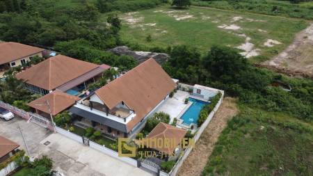 Orchid Palm 2: Hervoragender Zustand 4 Schlafzimmer Pool Villa in der Nähe der Stadt