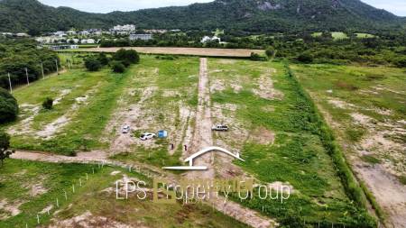 17 Rai of Prime Building Land adjacent to Black Mountain Golf Course