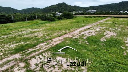 17 Rai of Prime Building Land adjacent to Black Mountain Golf Course