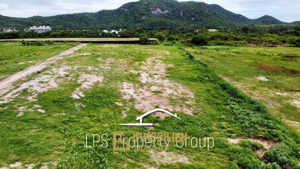 17 Rai of Prime Building Land adjacent to Black Mountain Golf Course