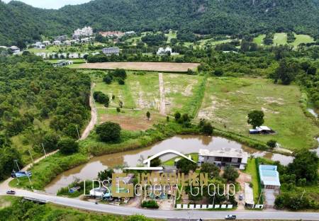 17 Rai (27.200 qm) erstklassiges Bauland neben dem Black-Mountain-Golfplatz