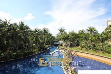 Large 2 Bed Luxury Condo with hotel facilities