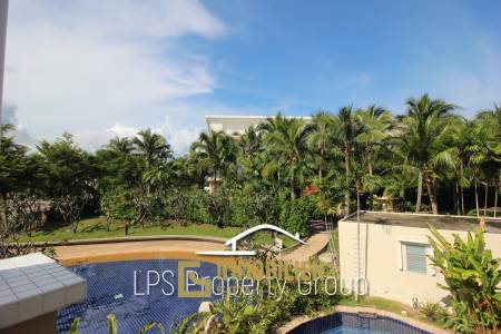 Large 2 Bed Luxury Condo with hotel facilities