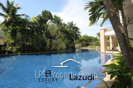 Large 2 Bed Luxury Condo with hotel facilities