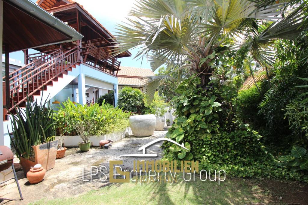 White Lotus 1: Außergewöhnlich und hochwertige 4 Schlafzimmer Villa in Stadtnähe mit Meerblick