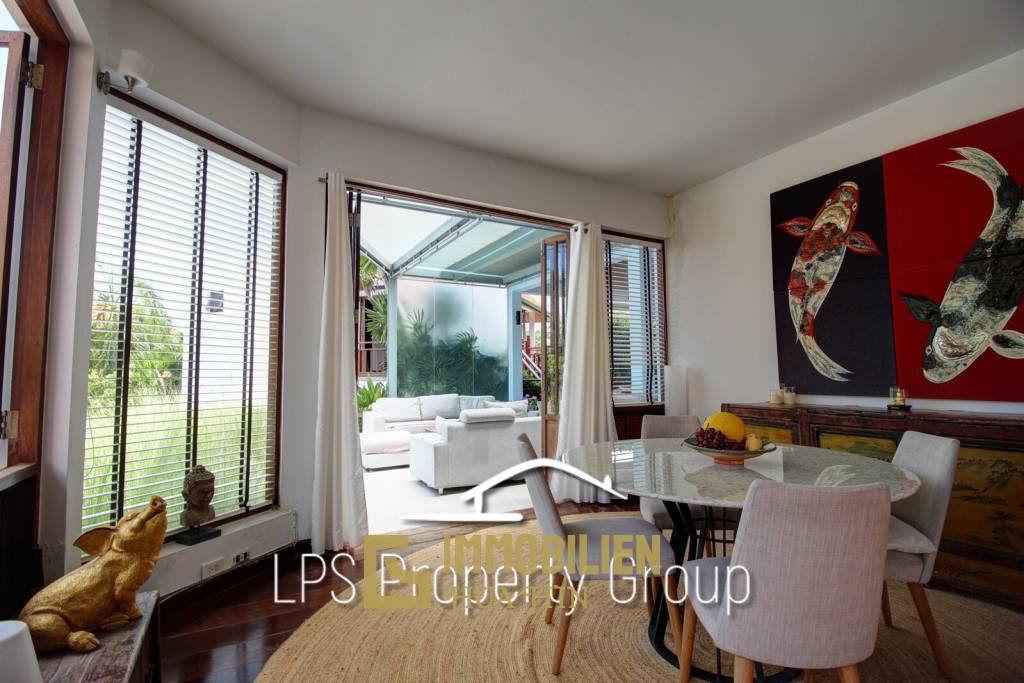 White Lotus 1: Außergewöhnlich und hochwertige 4 Schlafzimmer Villa in Stadtnähe mit Meerblick