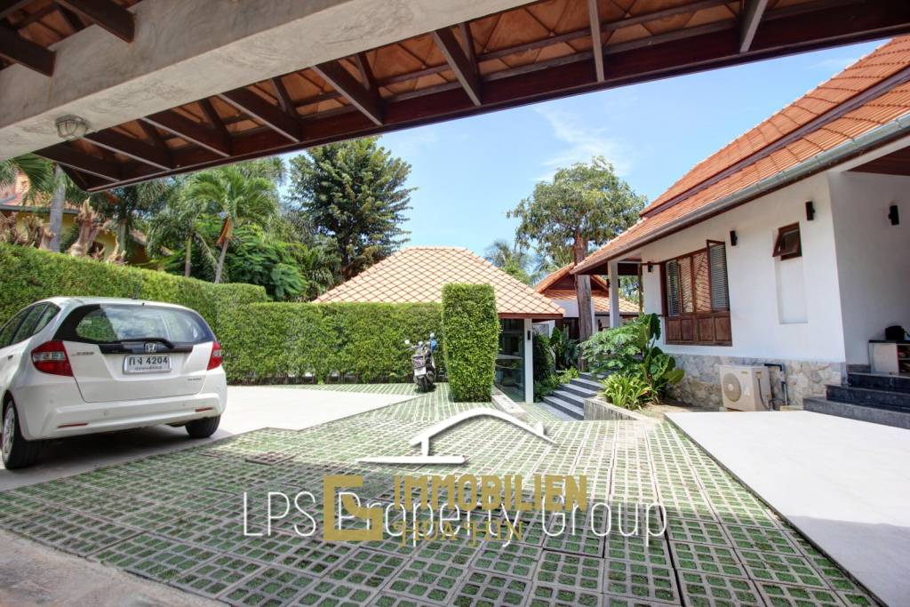 White Lotus 1: Außergewöhnlich und hochwertige 4 Schlafzimmer Villa in Stadtnähe mit Meerblick