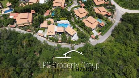 Unique 4 Bed Luxury Villa close to town (Sea Views)