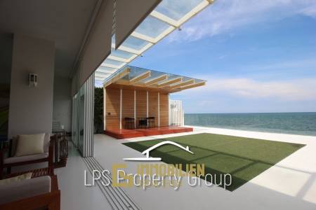 Direkt am Meer - modern gestaltete Villa mit 6 Schlafzimmern