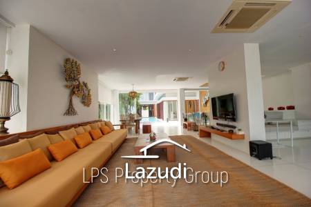 Absolute Beachfront - Modern Design 6 Bedroom Villa