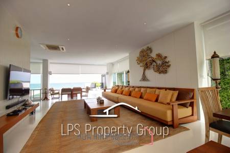 Absolute Beachfront - Modern Design 6 Bedroom Villa