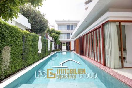 Direkt am Meer - modern gestaltete Villa mit 6 Schlafzimmern