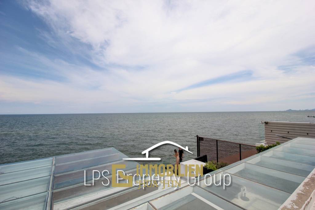 Direkt am Meer - modern gestaltete Villa mit 6 Schlafzimmern