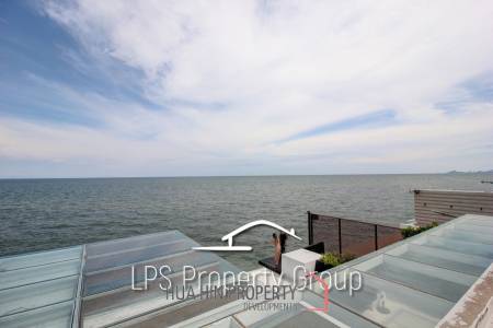 Absolute Beachfront - Modern Design 6 Bedroom Villa