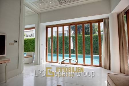 Direkt am Meer - modern gestaltete Villa mit 6 Schlafzimmern