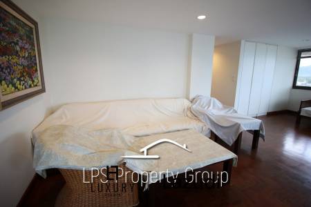 1 Bedroom Beach Front Condo at Huahin Garden Beach