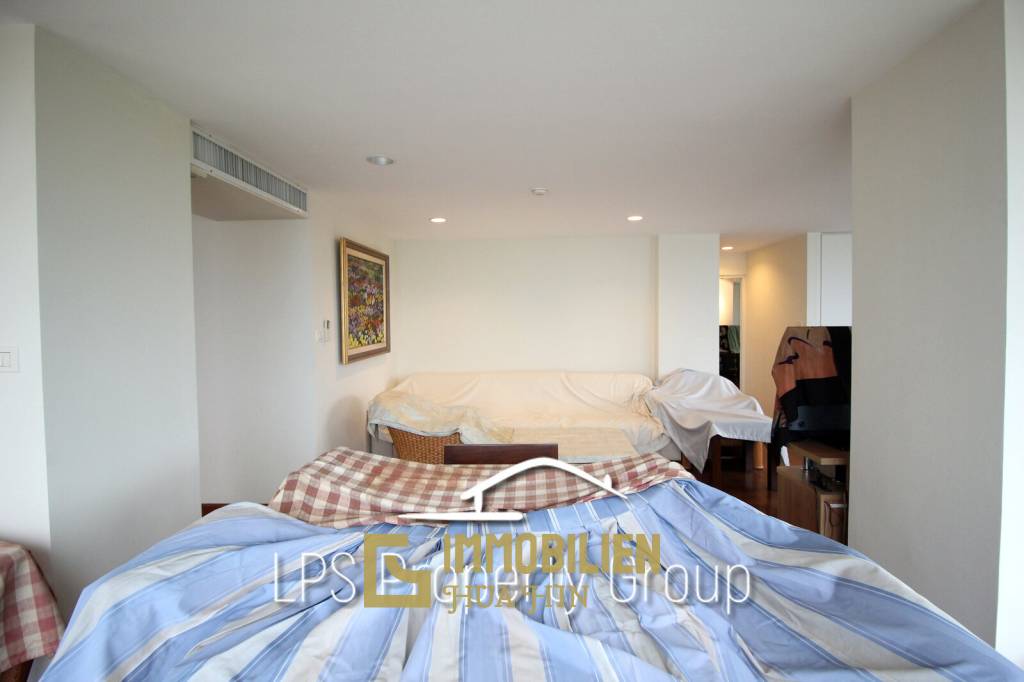 1 Bedroom Beach Front Condo at Huahin Garden Beach