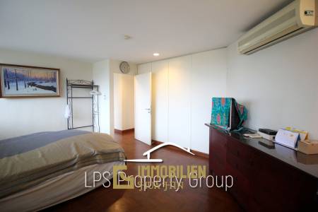 1 Bedroom Beach Front Condo at Huahin Garden Beach
