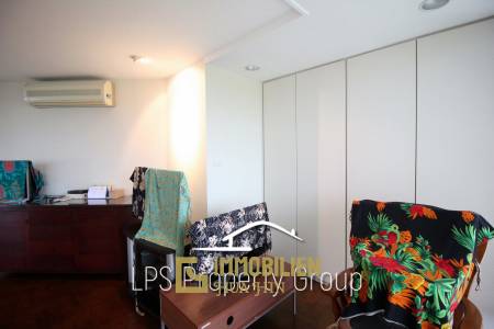 1 Bedroom Beach Front Condo at Huahin Garden Beach