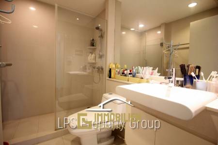 1 Bedroom Beach Front Condo at Huahin Garden Beach