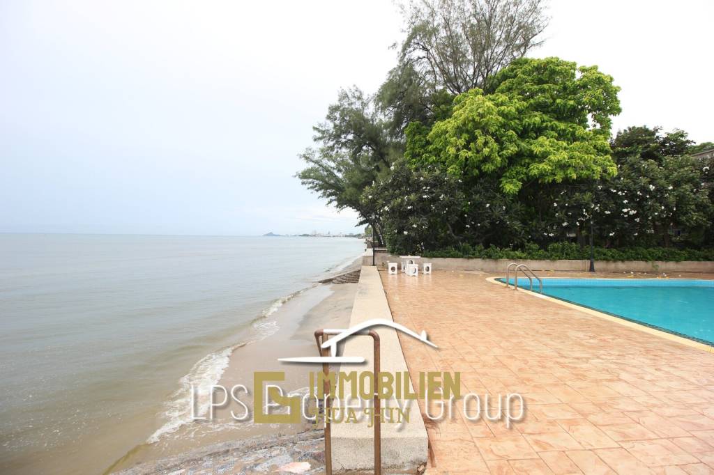 1 Bedroom Beach Front Condo at Huahin Garden Beach