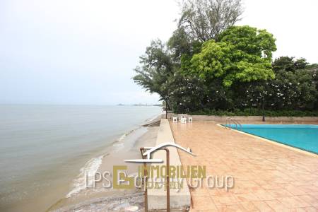 1 Bedroom Beach Front Condo at Huahin Garden Beach
