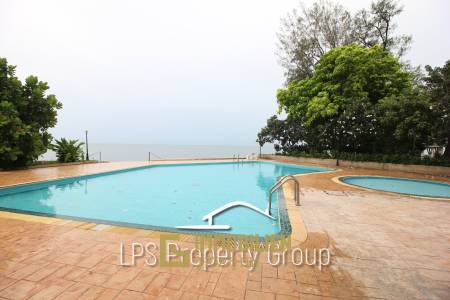 1 Bedroom Beach Front Condo at Huahin Garden Beach