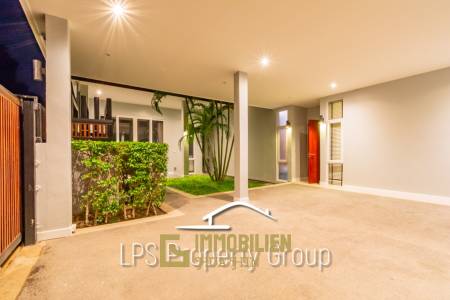 Moderne 4 Schlafzimmer Pool Villa