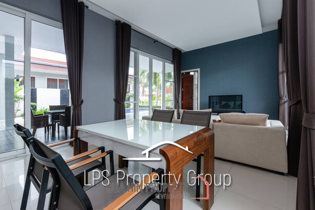 Modern 4 Bedroom Pool Villa