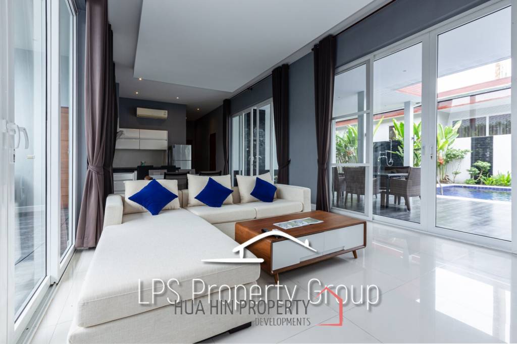 Modern 4 Bedroom Pool Villa