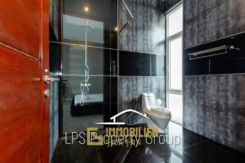Moderne 4 Schlafzimmer Pool Villa
