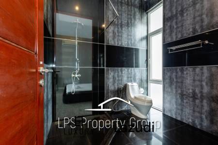 Modern 4 Bedroom Pool Villa